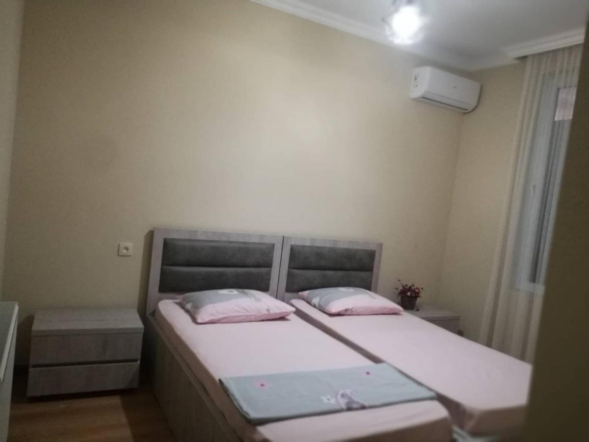 Mate'S Guest House Kobuleti Bagian luar foto